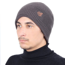 Load image into Gallery viewer, Warm Hat & Scarf Set
