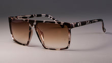Load image into Gallery viewer, Retro Square Sunglasses
