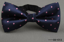 Load image into Gallery viewer, Modish Bow Ties For Grooming