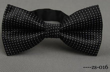 Load image into Gallery viewer, Modish Bow Ties For Grooming