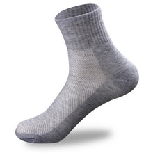 Load image into Gallery viewer, 5 Pairs Solid Color Mesh Socks
